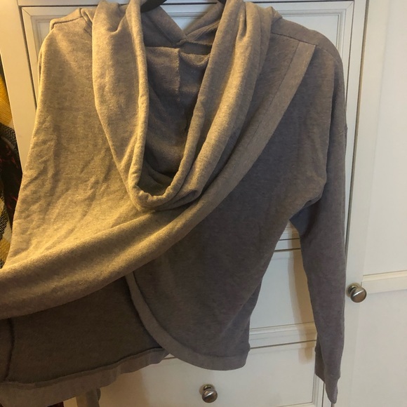 Sweatshirt - Picture 3 of 5